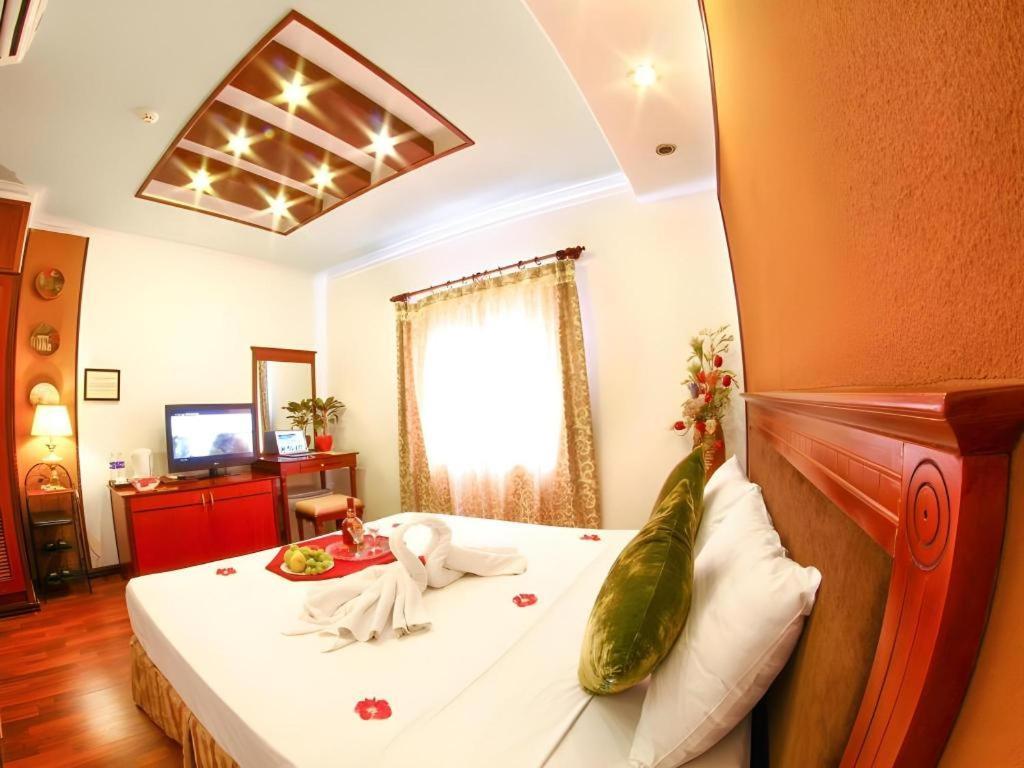 Atrium Hanoi Hotel Exterior photo