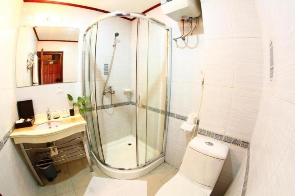 Atrium Hanoi Hotel Exterior photo